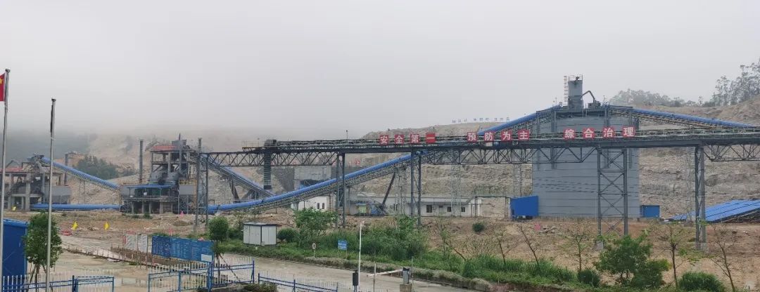 動(dòng)態(tài)｜磊蒙集團(tuán)大型振動(dòng)篩助力福建骨料項(xiàng)目